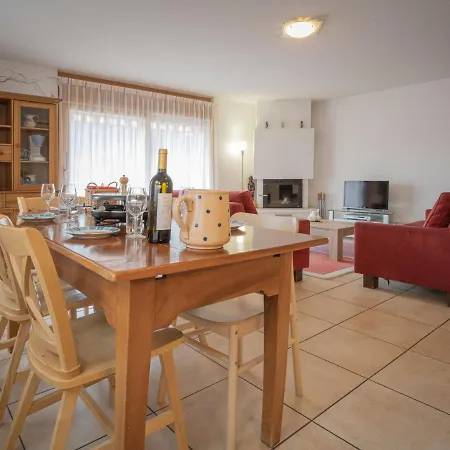 Reze 6 By Interhome اوفروناز