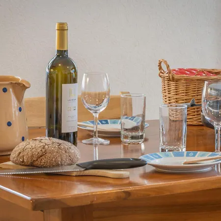 Reze 6 By Interhome اوفروناز